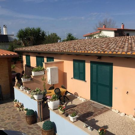 Aquila Di Mare Villa Fiumicino Bagian luar foto